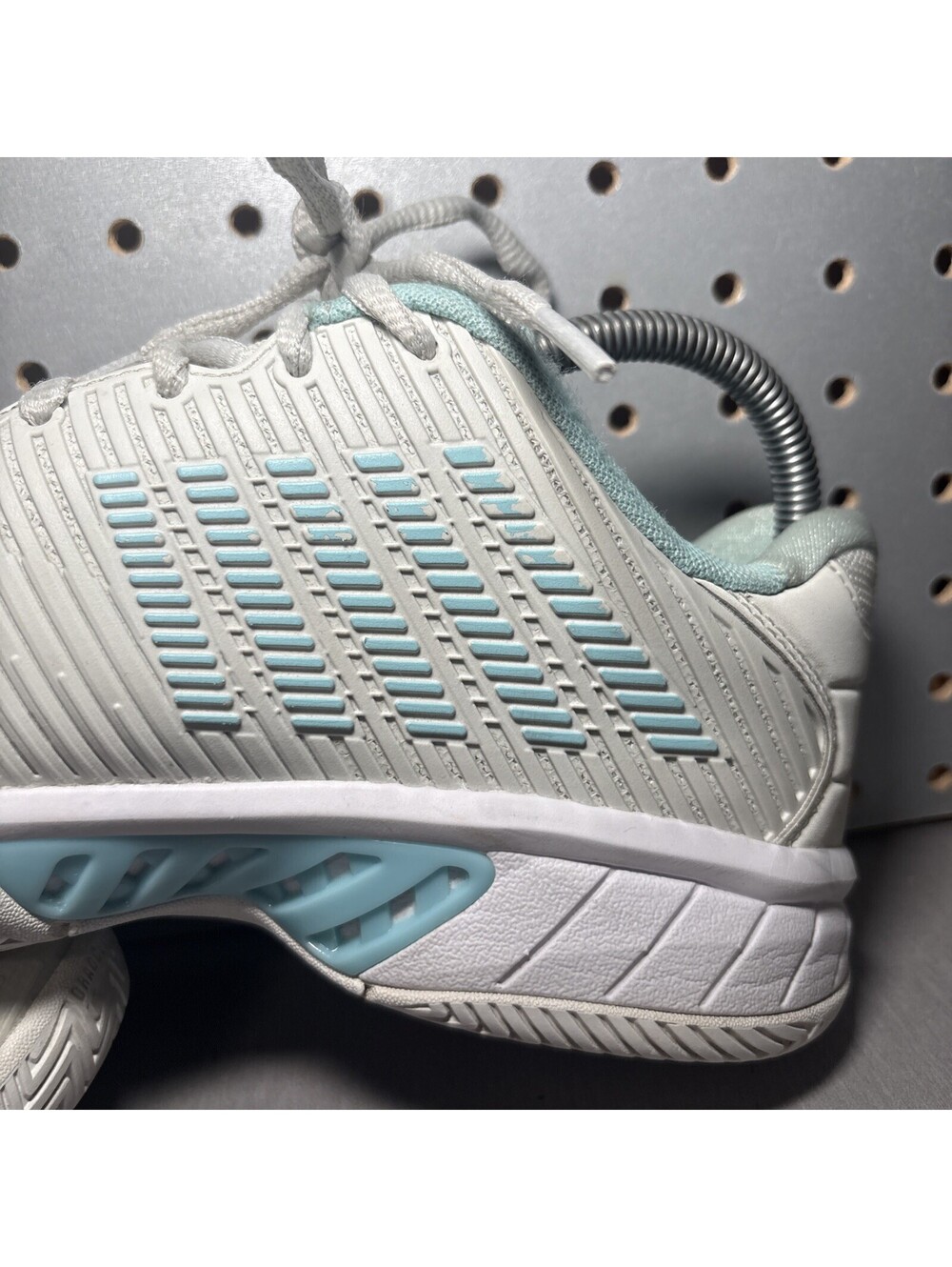 K-Swiss Hypercourt Express 2 Tennis Pickleball Shoes Womens Sz 9.5 White Blue - Picture 13 of 14